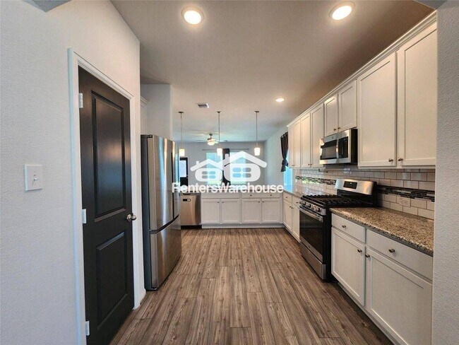 411 Alaska Cedar Dr, Crosby, TX 77532 - photo 6