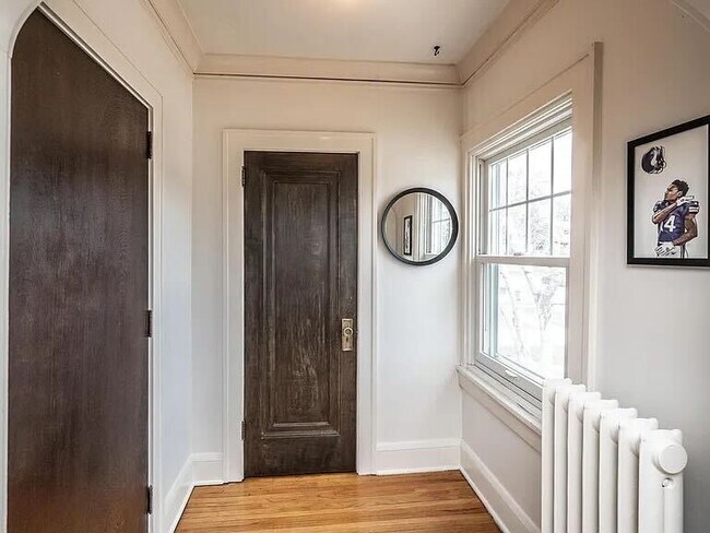 Front entry w/ closet