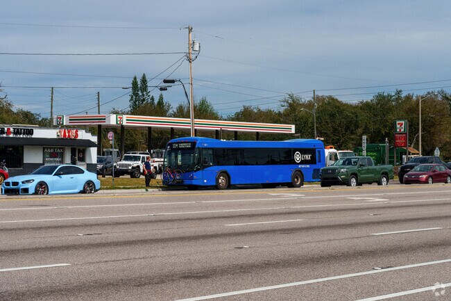 The Lynx bus offers convenient transportation for Union Park residents.