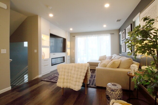 164 Agustin Narvaez St, San Jose, CA 95136 - photo 5