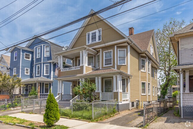 Investors are drawn to multifamily homes in West End, Bridgeport.
