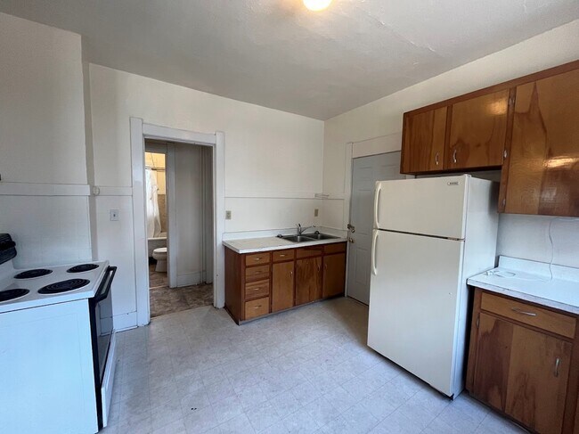 108 S Bassett St unit 1, Madison, WI 53703 - photo 7