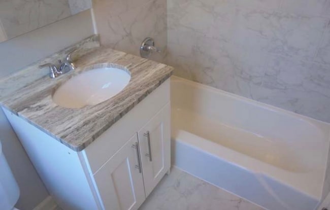 7120 N Sheridan Rd, Chicago, IL 60626 - photo 7