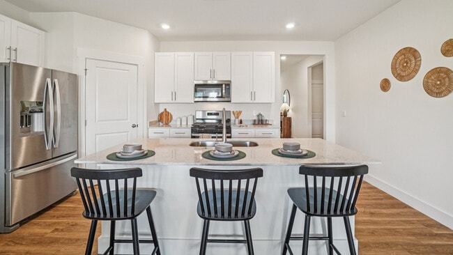 239 Artist Ave, Johnson City, TN 37615 - photo 3