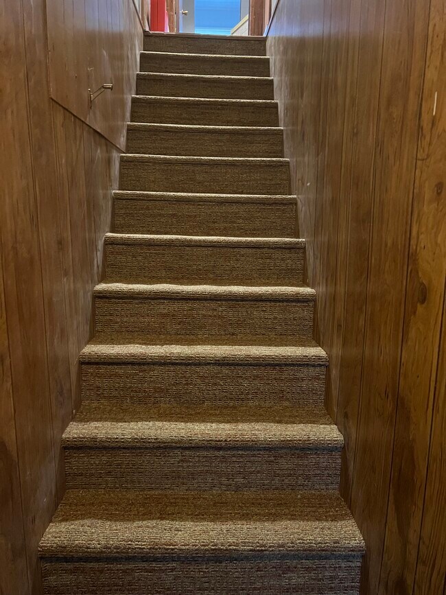 861 W Wilbeth Rd, Akron, OH 44314 - photo 7