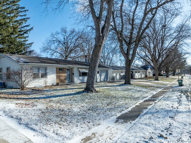 Ranch-style homes in Grand-Summit offer space and comfort for growing families.