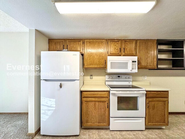 11595 E Cornell Cir, Aurora, CO 80014 - photo 4