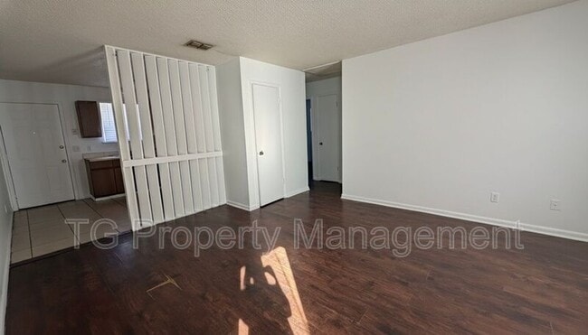 5144 Westchase Ct unit 4, Jacksonville, FL 32210 - photo 2