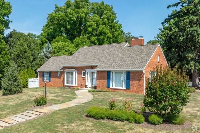 More modest ranch style homes are found scattered throughout West Lancaster.