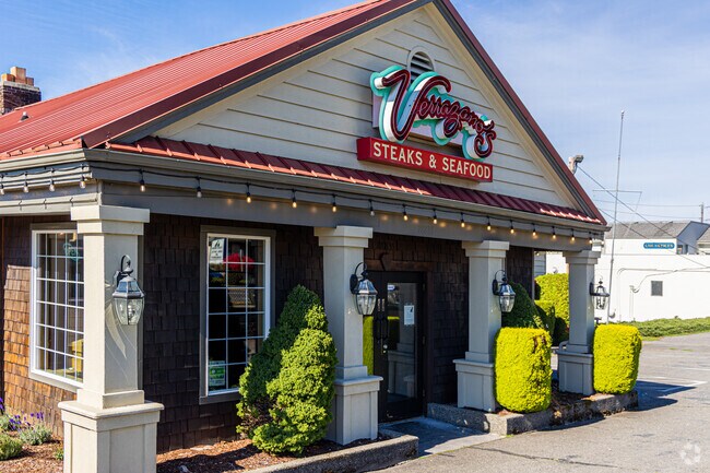 Verrazano's has fine dining with Italian cuisine and a view of the Sound.