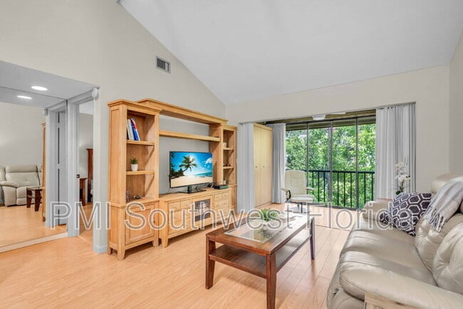 1626 Brookhouse Dr unit Bldg 9, Unit 235, Sarasota, FL 34231 - photo 4