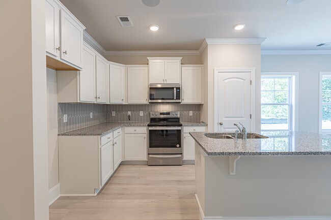 810 Shiloh Church Rd unit 36765014, Wellford, SC 29385 - photo 6