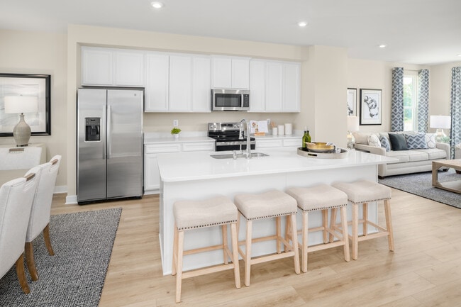 4317 Reusch Cir, New Castle, DE 19720 - photo 2