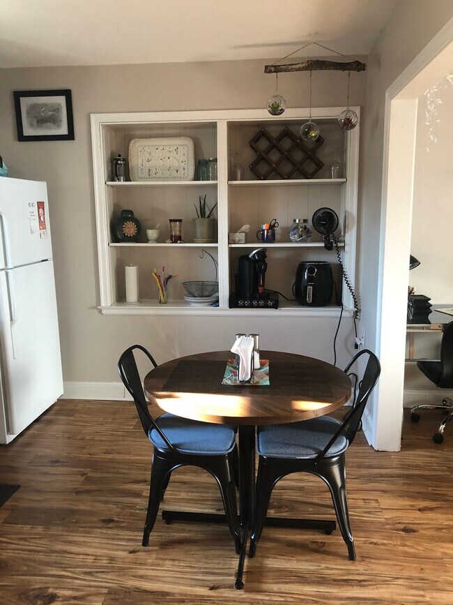 19 E Main St Unit 19 b, Hummelstown, PA 17036