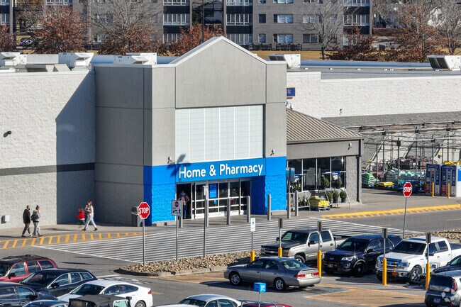 Marlow residents can also drive to the South and take advantage of the shopping in Oak Ridge.