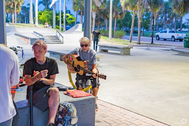 Bradenton Riverwalk is a casual spot to jam out.