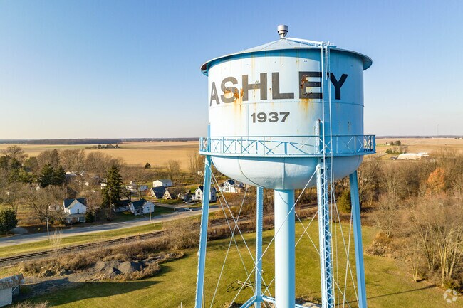 The village of Ashley is located inside the Oxford neighborhood.