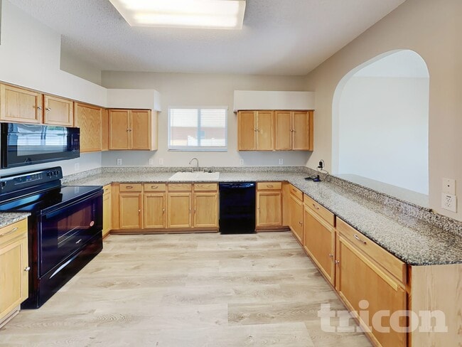 12603 Longcrest Dr, Riverview, FL 33579 - photo 5