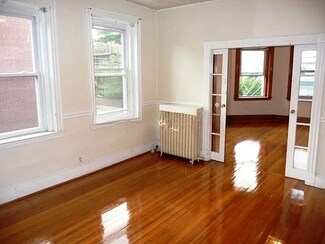 35 Waverly St, Boston, MA 02135