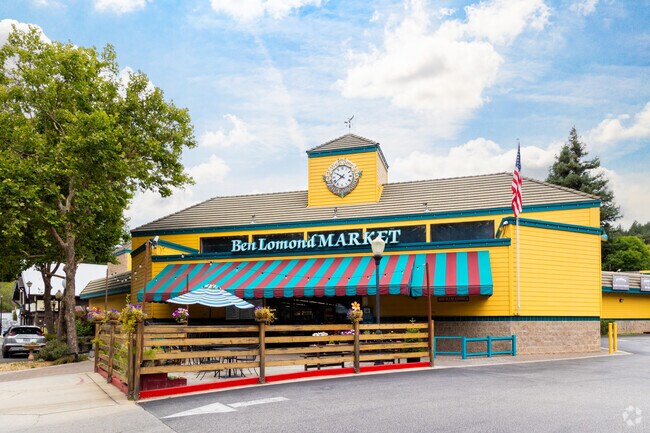 Ben Lomond Market has you covered for everyday essentials.