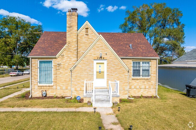Traditional brick cottages can be found scattered throughout Lake-Bristol Square.