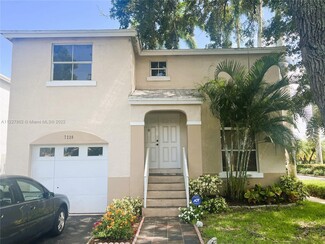 7220 SW 44th Ct, Davie, FL 33314