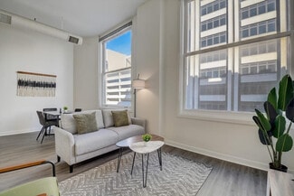 50 N Illinois St Unit ID1014584P, Indianapolis, IN 46204