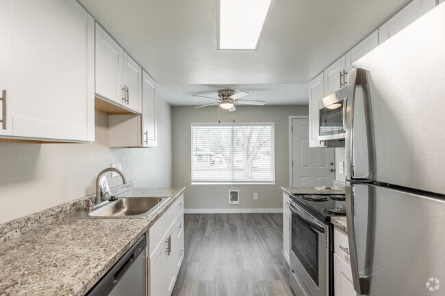 The Stonecreek Duplexes, Salem, OR 97305 - photo 6