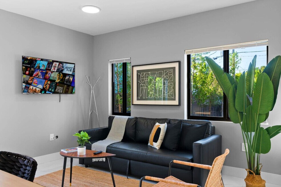 1540 NW 46th St unit ID1254770P, Miami, FL 33142 - photo 1