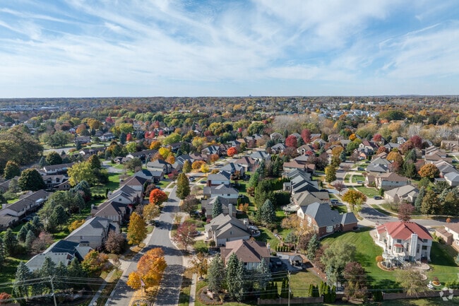 Rochester Hills is known for its stock of medium to large sized homes.