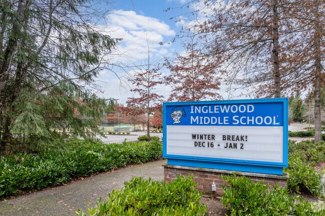 Inglewood Middle School signage.