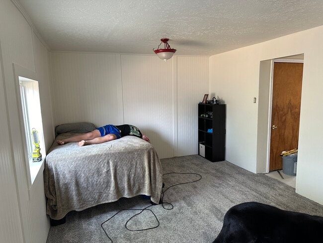 7882 W Bridgton Dr, Magna, UT 84044 - photo 2