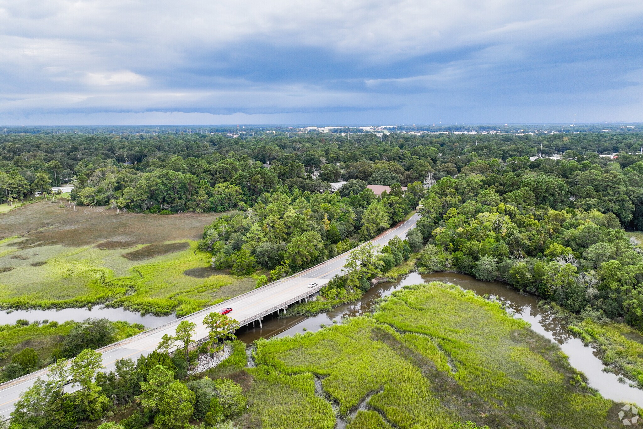 Cresthill residents live amidst a beautiful backdrop with great accessibility.