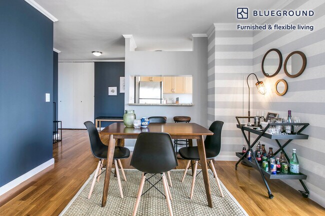 235 W 48th St unit FL37-ID70, New York, NY 10036 - photo 5
