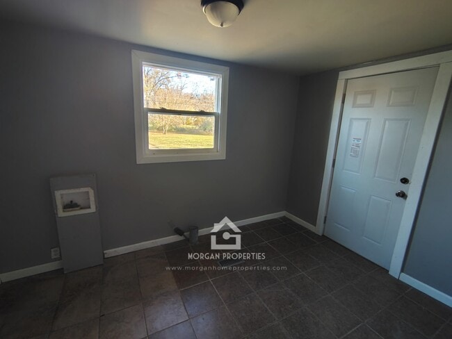 2104 Drexel Dr, Anderson, IN 46011 - photo 4