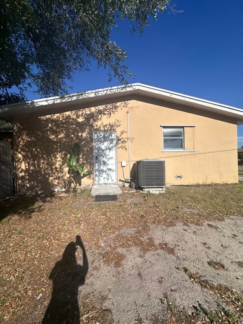1111 NE 204th Terrace, Miami, FL 33179 - photo 1