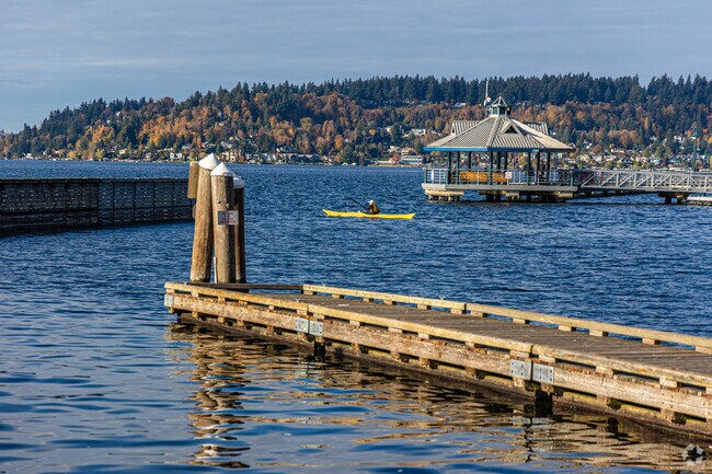 Take your kayak out to Lake Washington from Gene Coulon Beach Park in Renton.