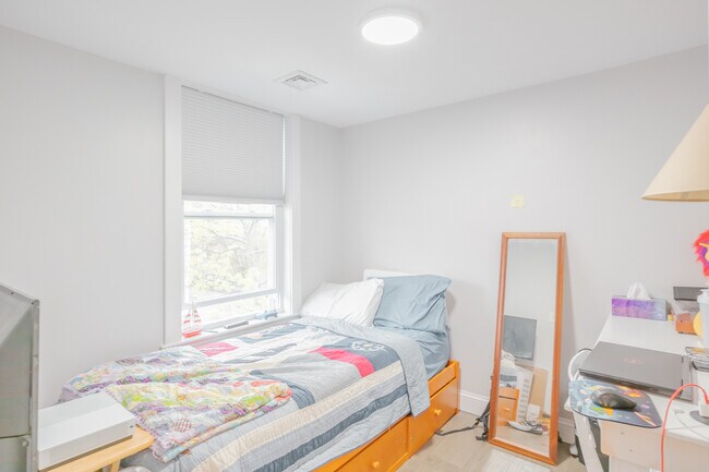 54 Brooks St unit 3, Boston, MA 02128 - photo 6