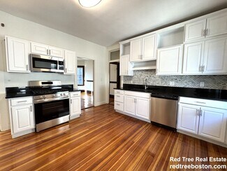 11 E Milton Rd, Brookline, MA 02445