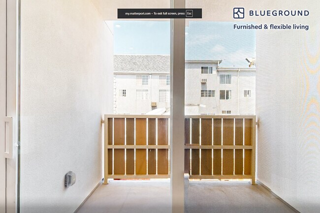 1600 Venice Blvd unit ID7127A, Venice, CA 90291 - photo 4