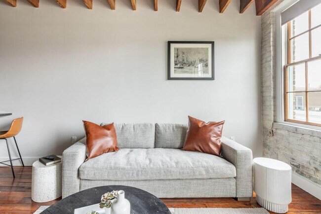 315 Girod St unit ID1267139P, New Orleans, LA 70130 - photo 5