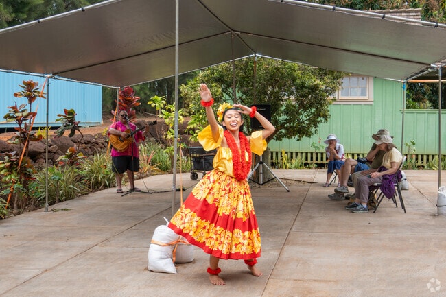 Enjoy a free hula show at McBryde Garden on the southern edge of Kauai.