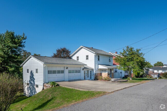 Homes in First Ward with a two car garage are not the norm in this older neighborhood.