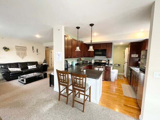 99 Hillside St unit 2, Roxbury Crossing, MA 02120 - photo 2