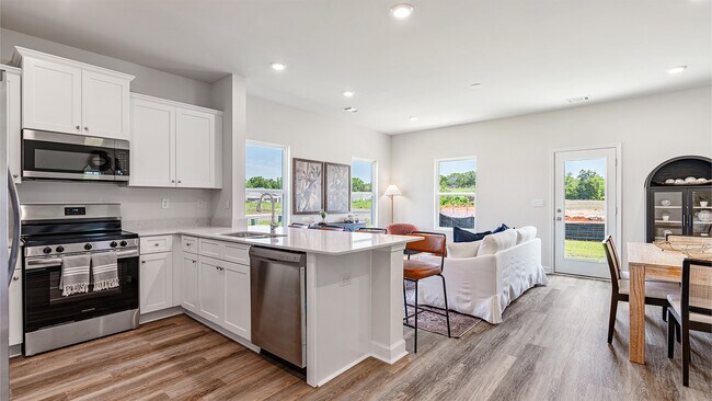 267 Fawnfield Ln unit 4, Dothan, AL 36301 - photo 2