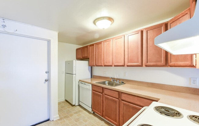 2441 18th St NW, Washington, DC 20009 - photo 6