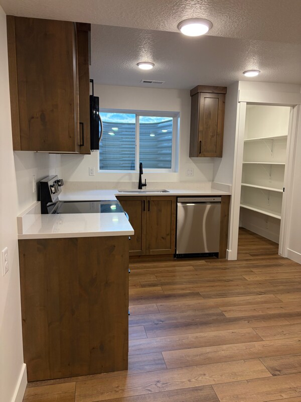 184 N Rick Way, Clearfield, UT 84015 - photo 4