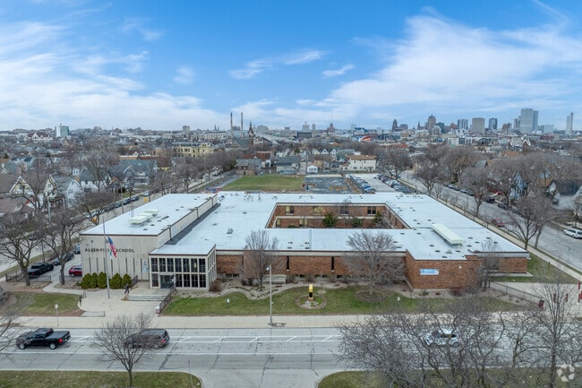 Allen-Field School has a student population of 486.
