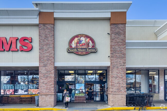 North Shore Farms provides high end groceries for Whitestone, Queens.