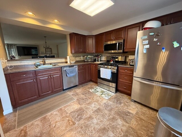 9 Brentmore Dr, Cromwell, CT 06416 - photo 7